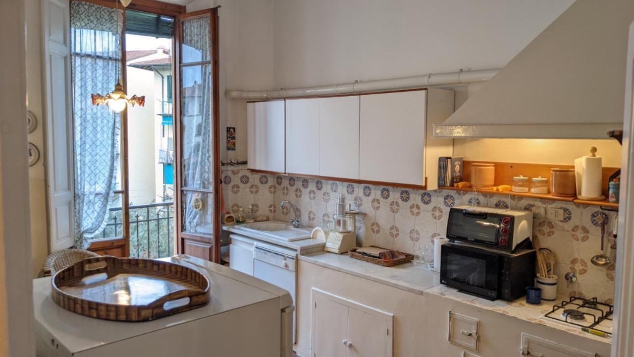 Double Bedroom In Beautiful 30'S Style Apartment Florence Exterior photo